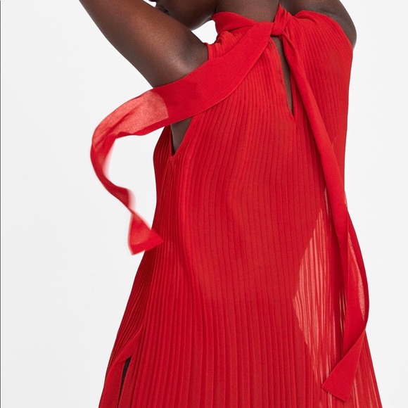 Zara Red Pleated Top with Tie Closure - Picture 2 of 15